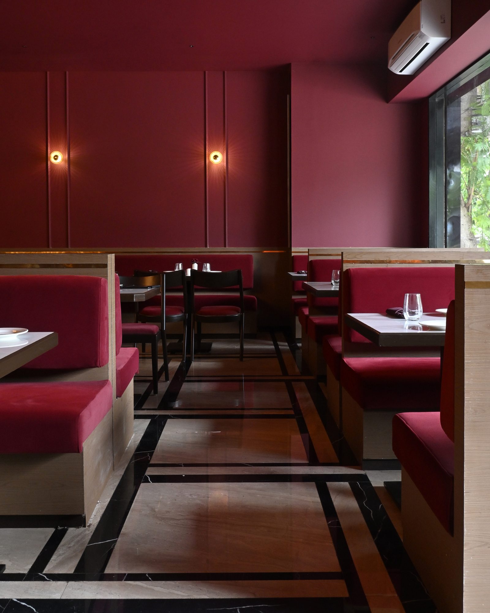 Evara, Thane - restaurant interior design by Ministry of Interior Design - photo 4