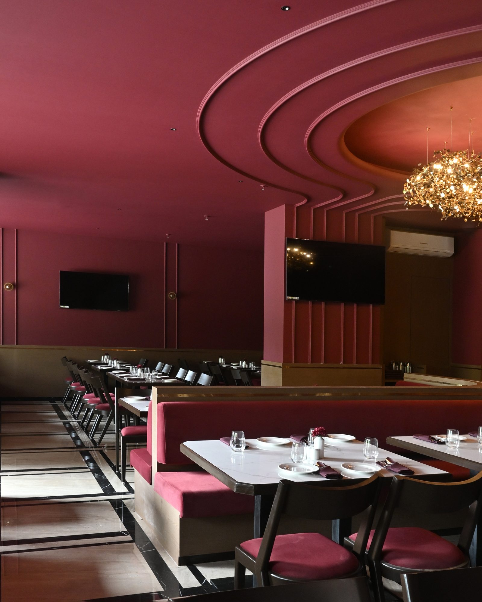 Evara, Thane - restaurant interior design by Ministry of Interior Design - photo 9