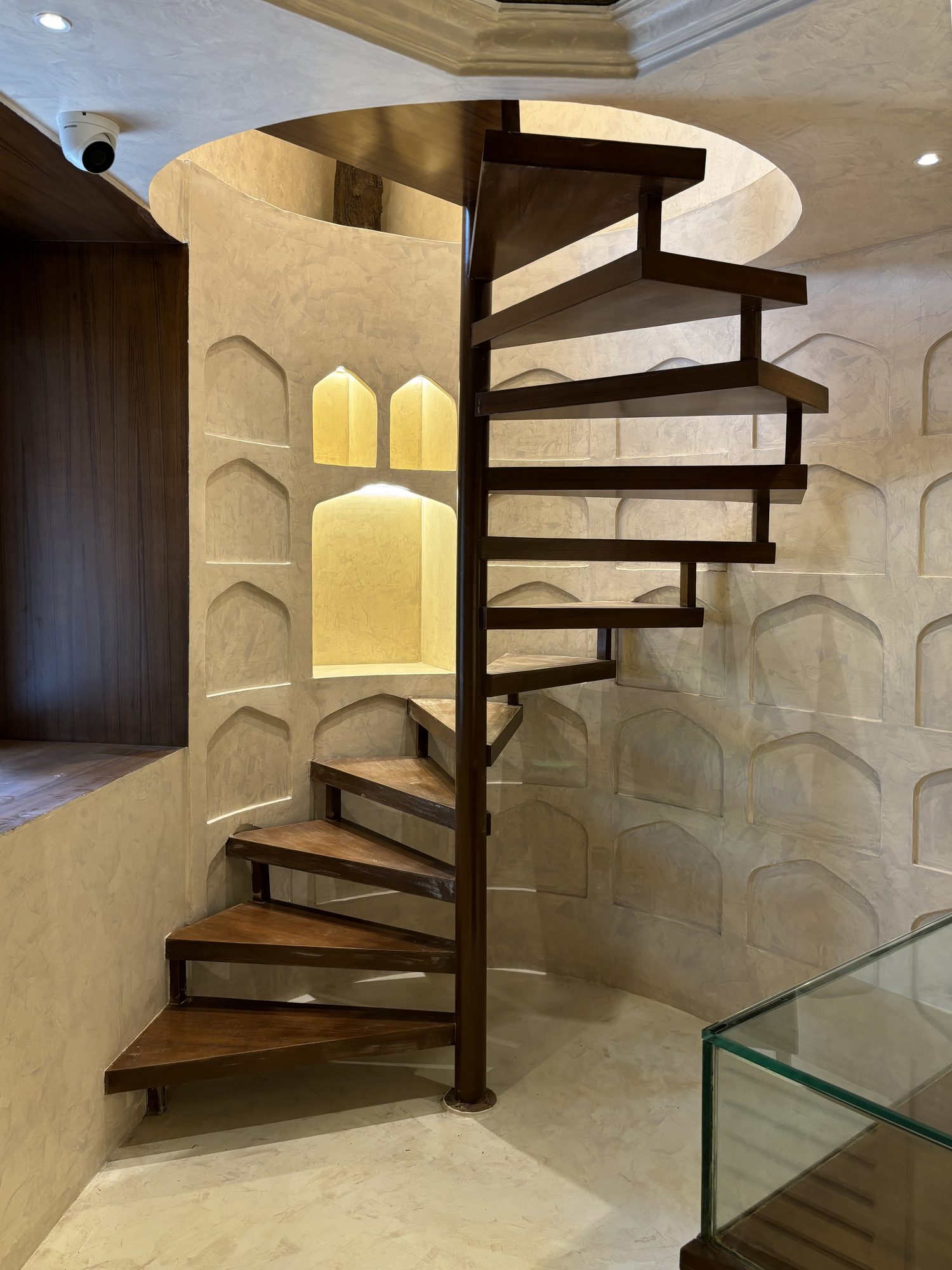 Rimple and Harpreet Jewels, Kala Ghoda, Mumbai - jewellery store interior design by Ministry of Interior Design - photo 1