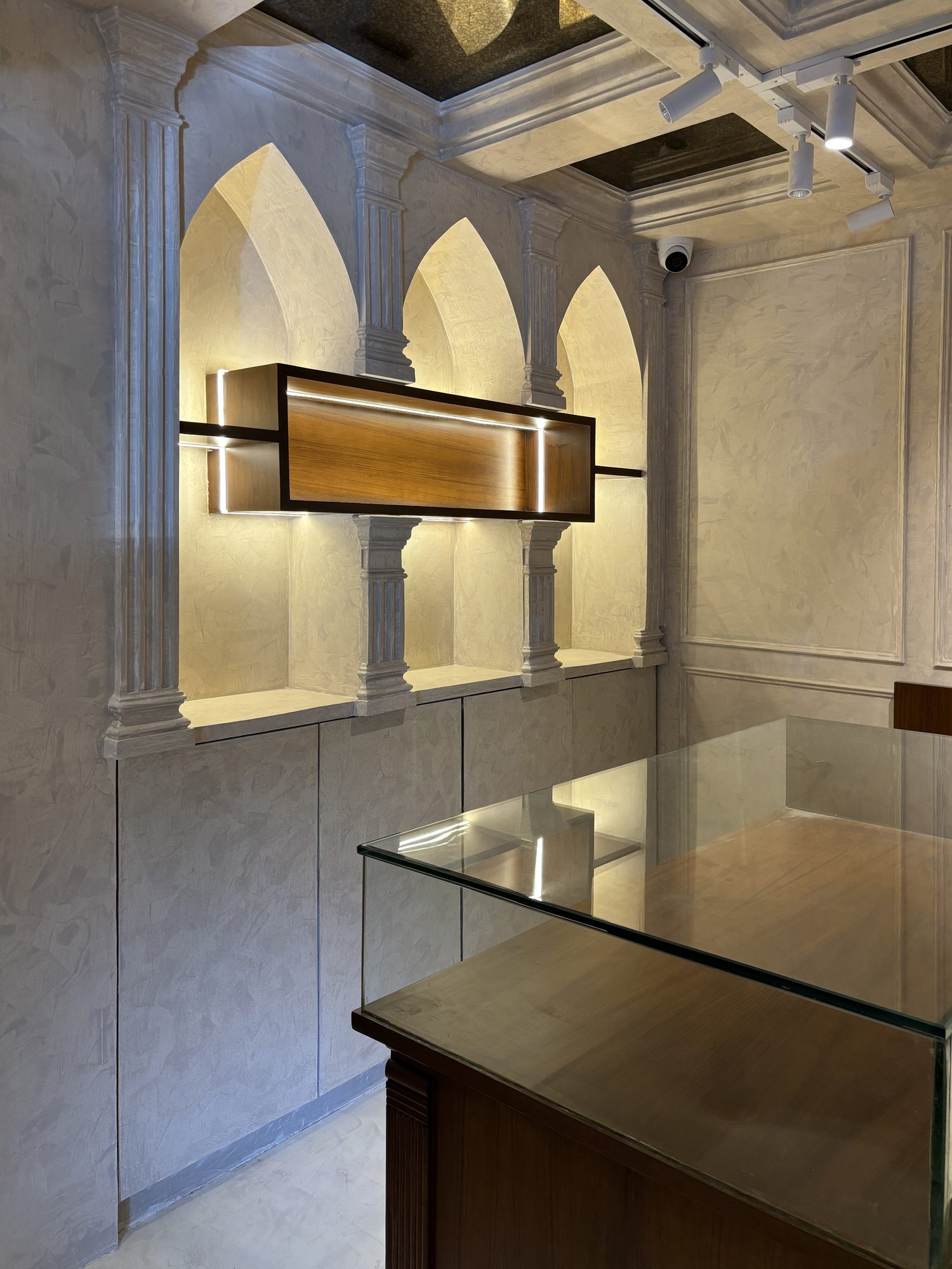 Rimple and Harpreet Jewels, Kala Ghoda, Mumbai - jewellery store interior design by Ministry of Interior Design - photo 9
