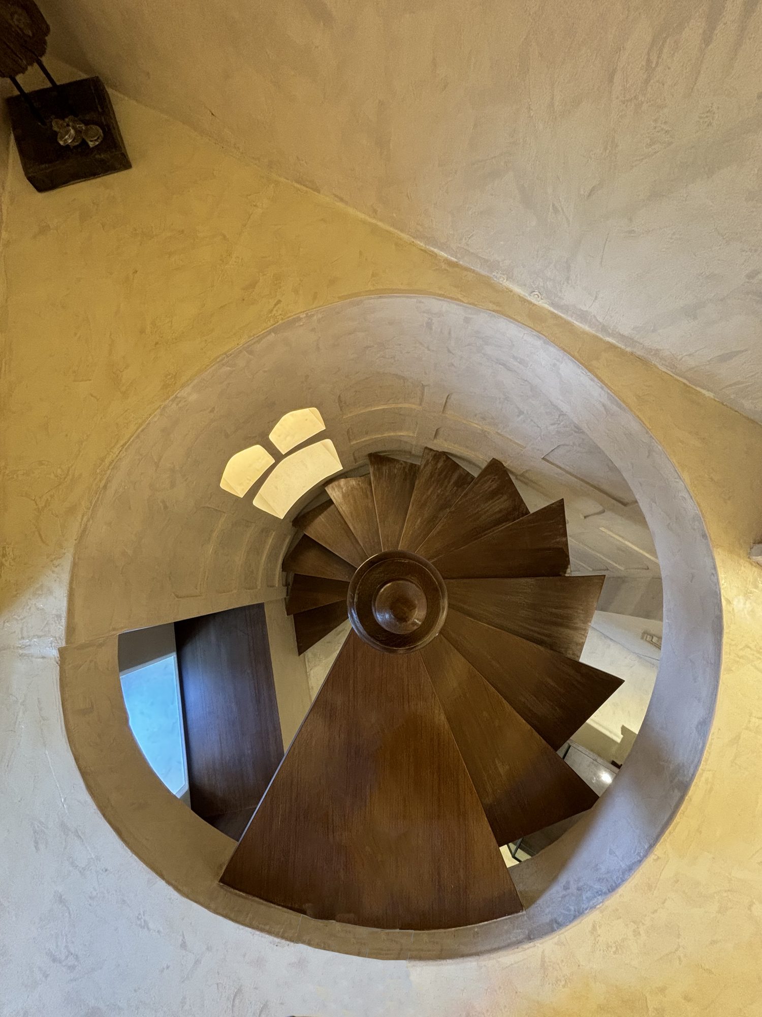 Rimple and Harpreet Jewels, Kala Ghoda, Mumbai - jewellery store interior design by Ministry of Interior Design - photo 11